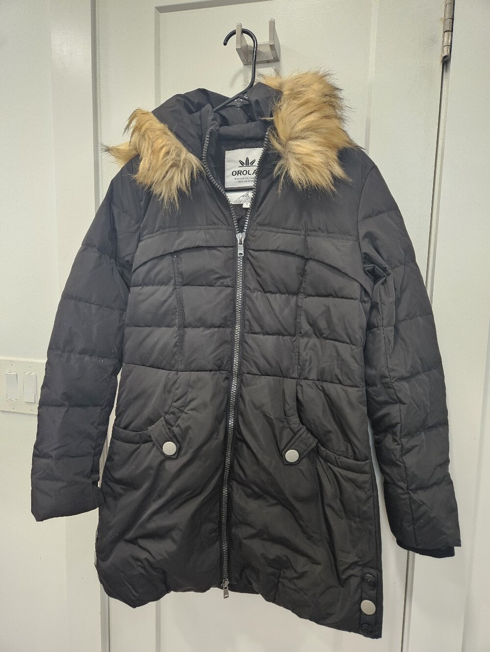 Orolay Black Puffer Coat with Faux Fur-Trim Hood, Women's S